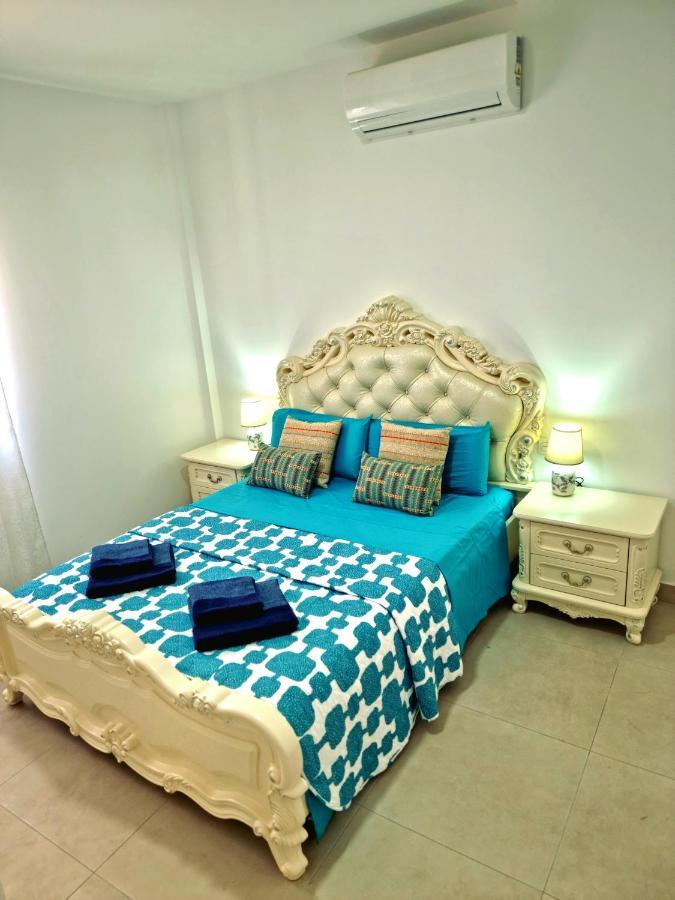 Apartamentos Elemar Free Luggage Storage مالقة المظهر الخارجي الصورة