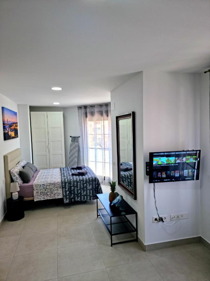 Apartamentos Elemar Free Luggage Storage مالقة المظهر الخارجي الصورة