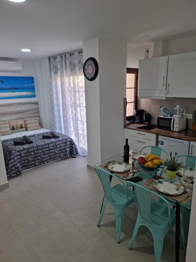 Apartamentos Elemar Free Luggage Storage مالقة المظهر الخارجي الصورة