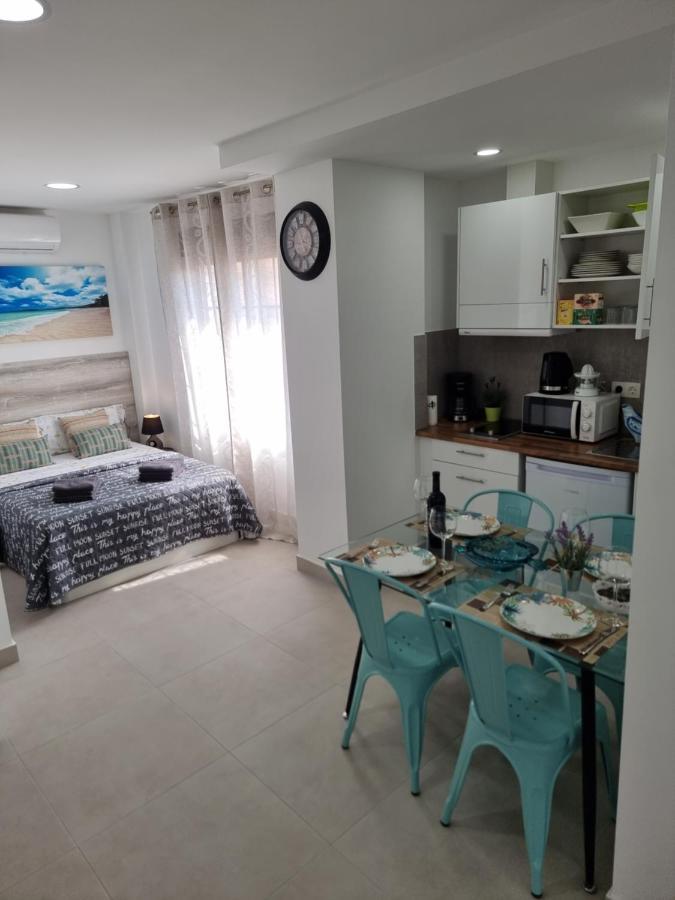Apartamentos Elemar Free Luggage Storage مالقة المظهر الخارجي الصورة